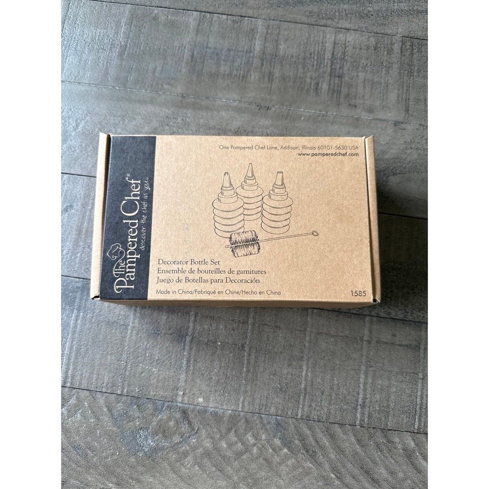 The Pampered Chef Decorator Bottle Set #1585 with Tips and Cleaning Brush